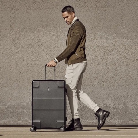 Валіза Victorinox LEXICON Framed/Black Велика