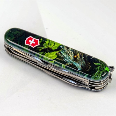 Нож Victorinox Swiss Army Huntsman Zodiac Зеленый деревянный дракон