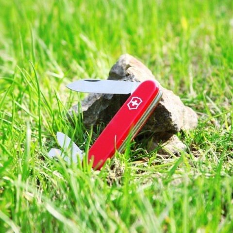 Ніж Victorinox Recruit 84мм,10функ,черв