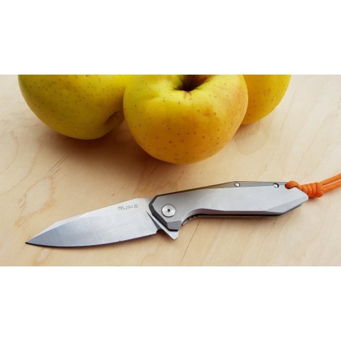 Ніж складаний туристичний Ruike P135-SF, (9.2 см) 14C28N / steel 420 сірий