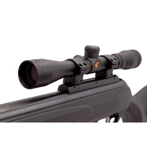 Пневматична гвинтівка Gamo Black Bull + прицел 4х32WR