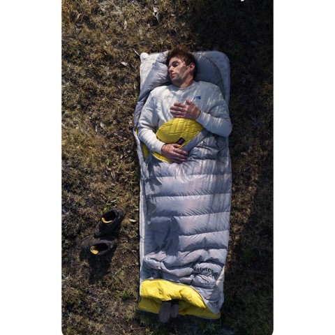 Спальник з натуральним пухом Naturehike CW700 CNK2450WS048, p-р L, жовто-сірий