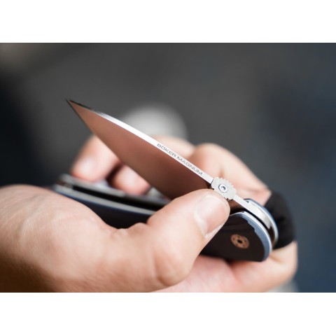 Нож Boker Magnum 