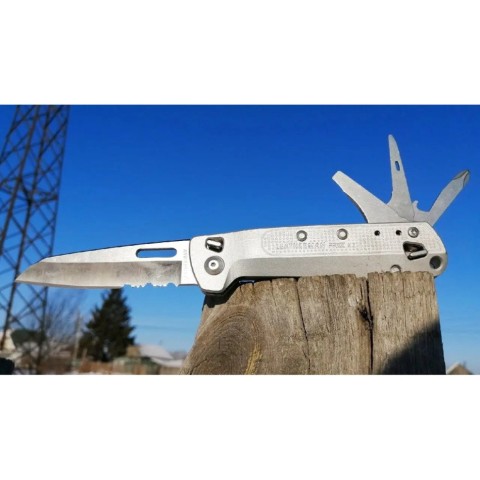 Ніж-мультитул Leatherman Free K2x Silver