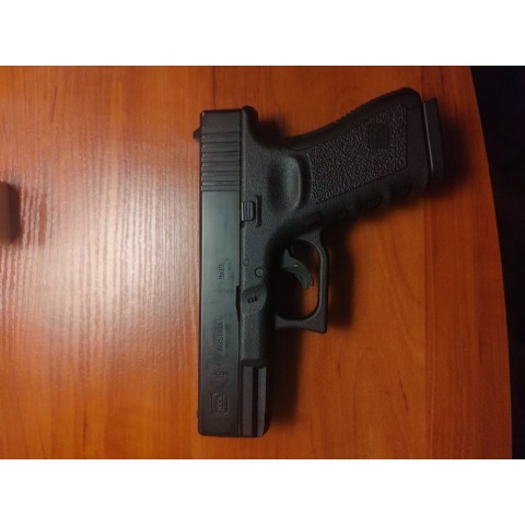 Пістолет пневматичний Glock 19 СО2 кал. 4,5 мм ВВ бу