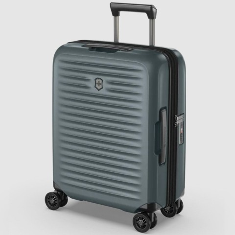 Валіза Victorinox AIROX Advanced Storm Маленька