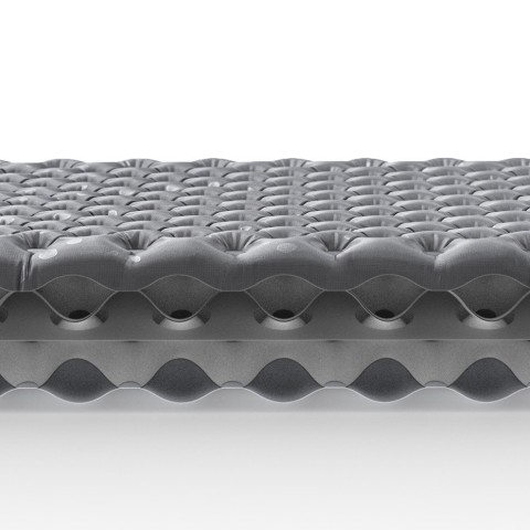 Матрац туристичний надувний одномісний Naturehike CNH22DZ018, надлегкий, 183х58х7 см, сірий, для туризму із мішком для надування