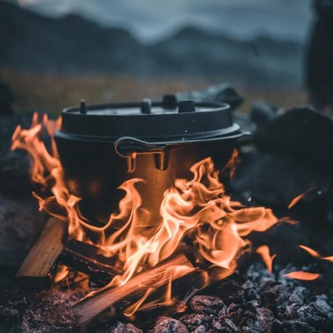 Dutch Oven ft9 на ніжках 7,5 л