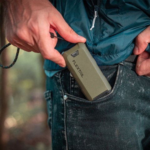 Портативний фумігатор-павербанк Flextail Max Repel S, зелений