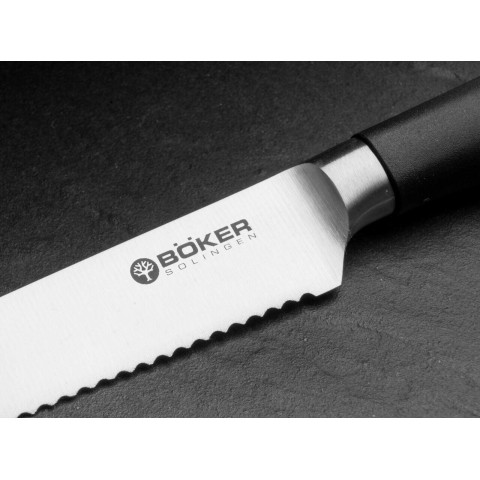 Серрейторный кухонный нож для овощей Boker Core Professional