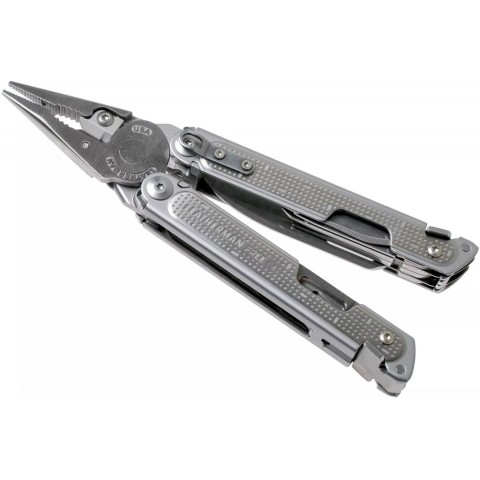 Мультитул Leatherman Free P4