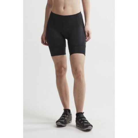 Essence Shorts Woman