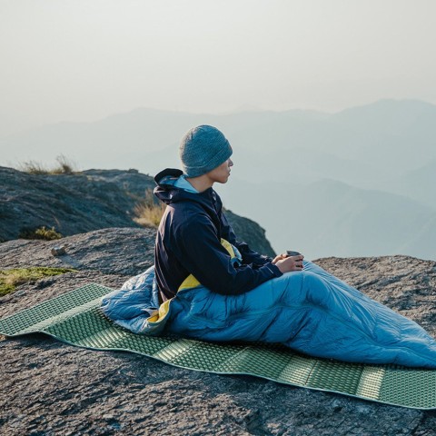 Килимок туристичний складаний одномісний IXPE Naturehike CNK2450WS044 з алюмінієвою плівкою, 195x60x1.8 см, оливковий