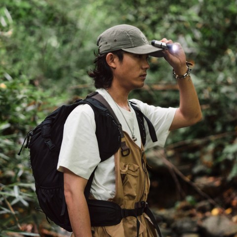 Ліхтар з кліпсою Naturehike CNK2450ZM013, чорно-сірий