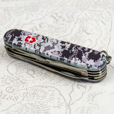 Складаний ніж Victorinox HUNTSMAN ARMY Піксель синій з черв. Лого 1.3713.3.W3943p