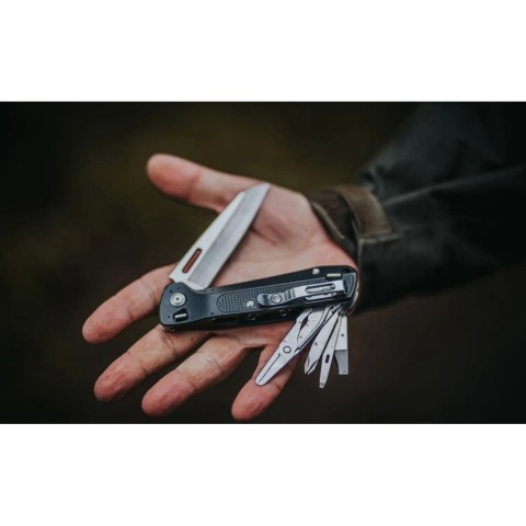 Ніж-мультитул Leatherman Free K4 Gray