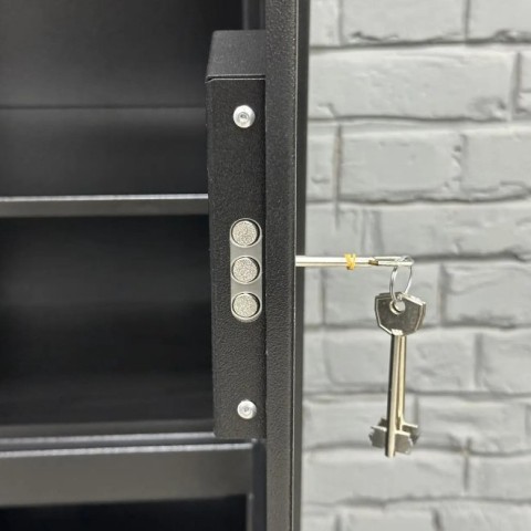 Офісний сейф СБЕ-1220/2 чорний