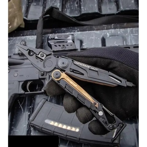 Мультиінструмент Leatherman MUT EOD black, чохол Molle (олива), картонна коробка