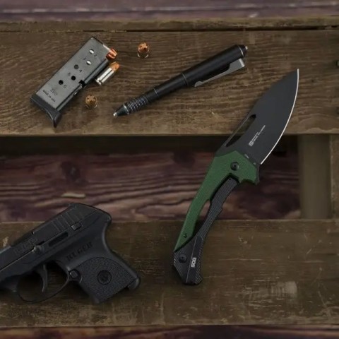 Нож SOG Bulwark FLK OD Green