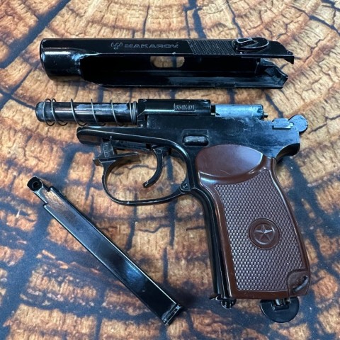 Пневматический пистолет Umarex Legends Makarov бу