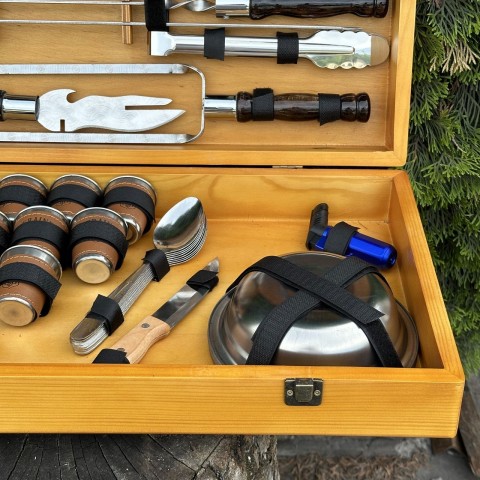 Подарунковий Набір шампурів Магнат ручної роботи Світлий кейс