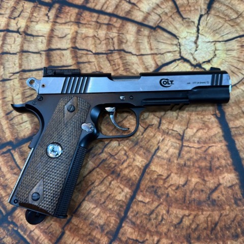 Пневматический пистолет Umarex Colt Special Combat Classic Б/У