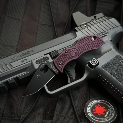 Ніж Spyderco Manbug Black Blade, Micro-Melt PD#1, FRN burgundy