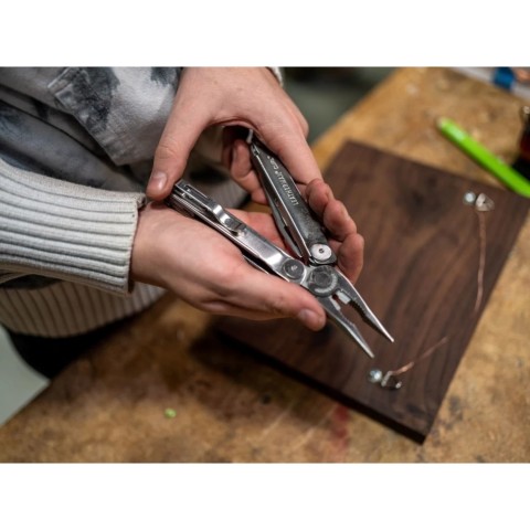 Мультиінструмент Leatherman CURL, синтетичний чохол, карт. кор.