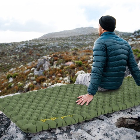 Самонадувний матрац 10 см подвійний з помпою Naturehike NH20FCD08, бежевий