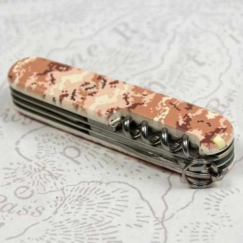 Складаний ніж Victorinox CLIMBER ARMY Піксель пісочний 1.3703.7.W3944p