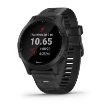 Смарт-годинник Garmin Forerunner 945 з чорним ремінцем