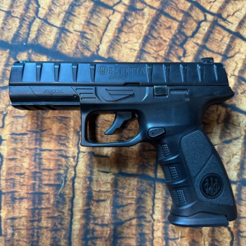 Umarex Beretta APX Blowback кал.4,5мм БУ