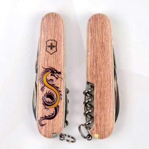 Ніж Victorinox Spartan Zodiac 91мм,12функ ,Дерев'яний дракон