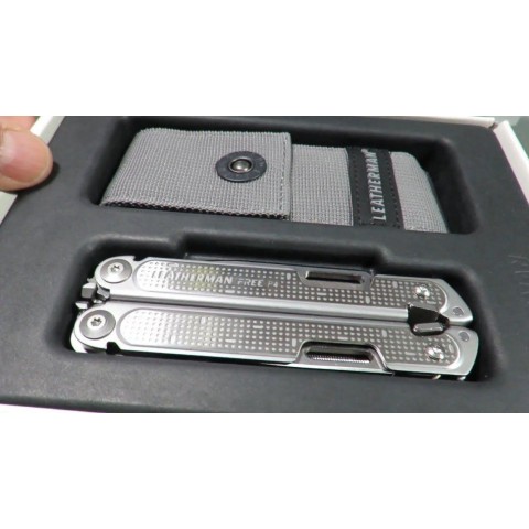 Мультиінструмент Leatherman Free P4, синтетичний чохол, картонна коробка