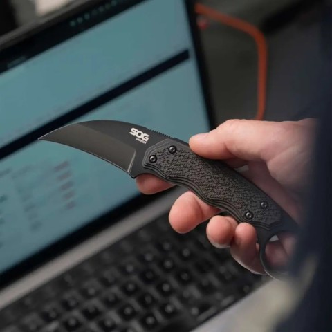 Нож SOG Gambit Blackout