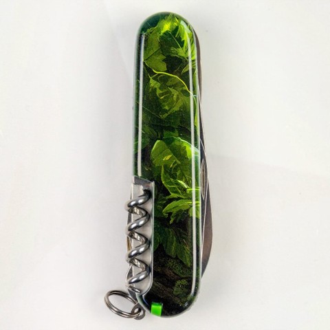 Ніж Victorinox Huntsman Zodiac 91мм,15функ ,Зелений дерев'яний дракон