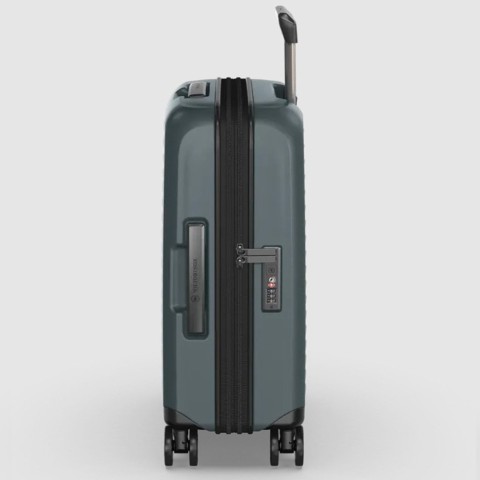 Валіза Victorinox AIROX Advanced Storm Маленька