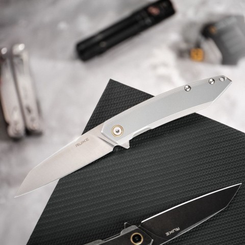 Ніж складаний туристичний Ruike P831S-SA, (8.5 см) 14C28N / 3cr14n сірий