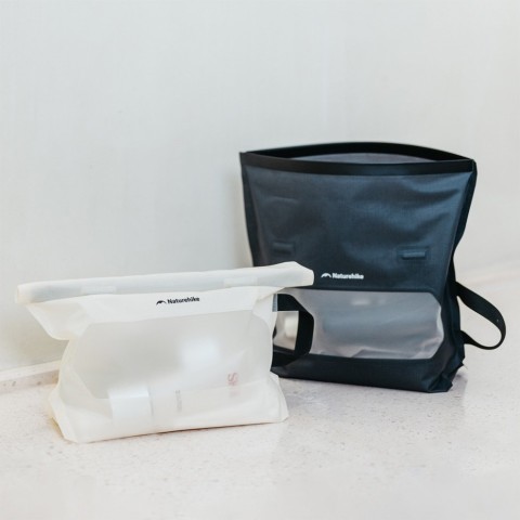 Водонепроникна косметичка Naturehike CNK2450XB021 Far Mountain, чорна