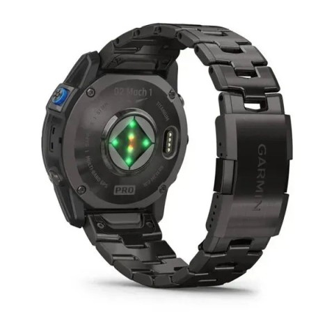 Garmin D2 Mach 1 Pro — авиационные смарт-часы с титановым браслетом