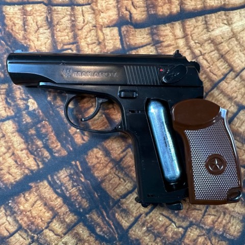 Пневматичний пістолет Umarex Legends Makarov бу