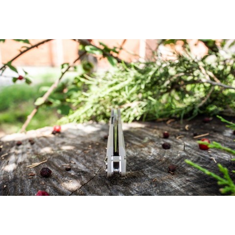 Ніж складаний туристичний Ruike P138-W, (9 см) 14C28N / G10 бежевий