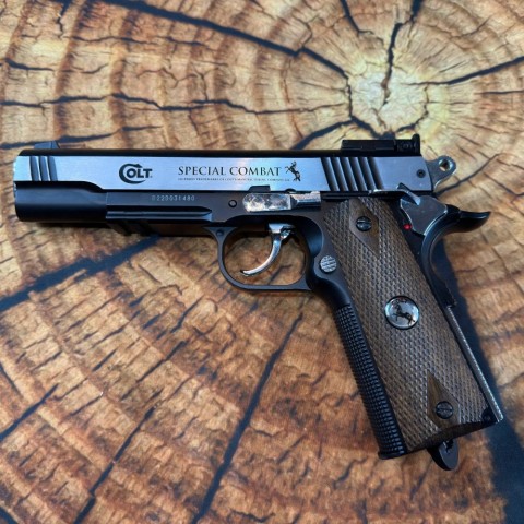 Пневматический пистолет Umarex Colt Special Combat Classic Б/У