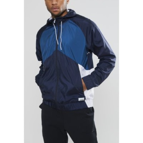 District Windbreaker Man