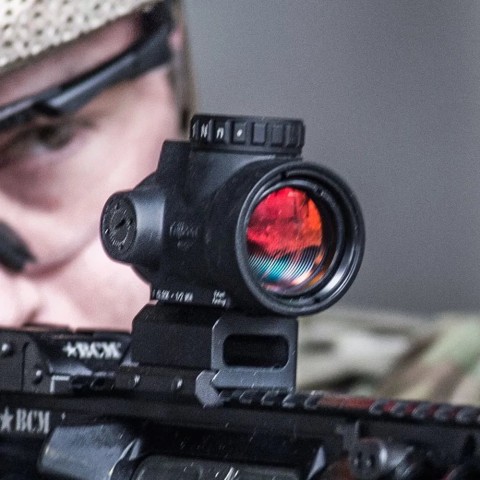Приціл коліматорний Trijicon MRO 2.0 MOA Red Dot; Lower 1/3 Cowitness Mount