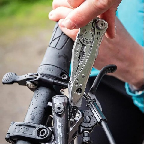 Мультитул Leatherman 830920 Skeletool Silver