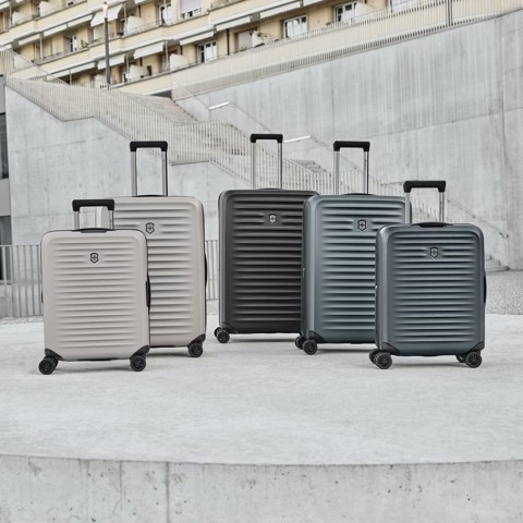 Валіза Victorinox AIROX Advanced Stone White Велика