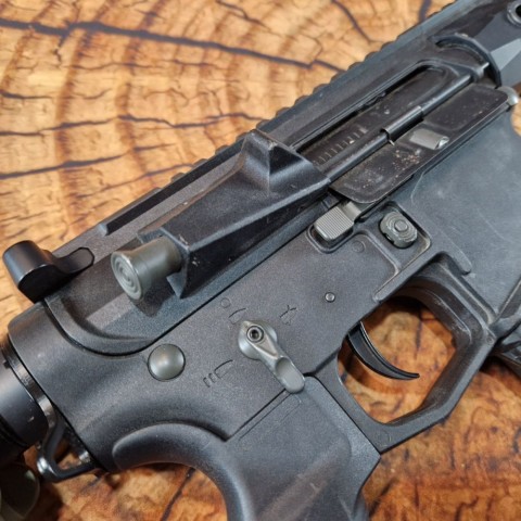 Страйкбольна штурмова гвинтівка Arcturus AR15 Lite CQB AT-NY03-CQ