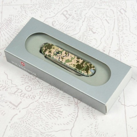 Складаний ніж Victorinox CLASSIC SD ARMY Піксель 0.6223.3.W3940pw