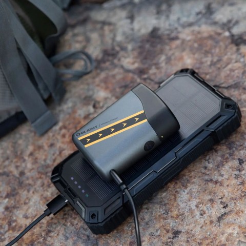 Ліхтар Olight Baton 4 Premium Edition Fighter Pilot